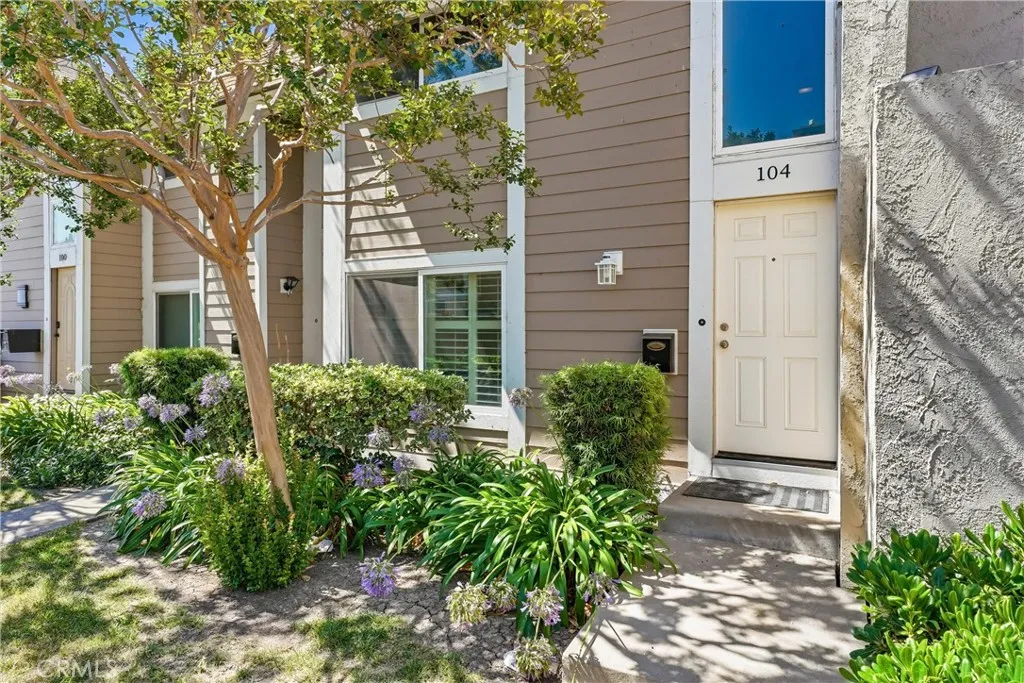 Irvine, CA 92604