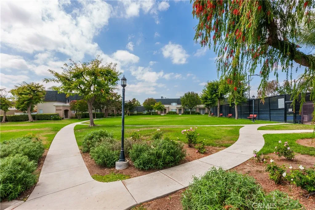 Reseda, CA 91335