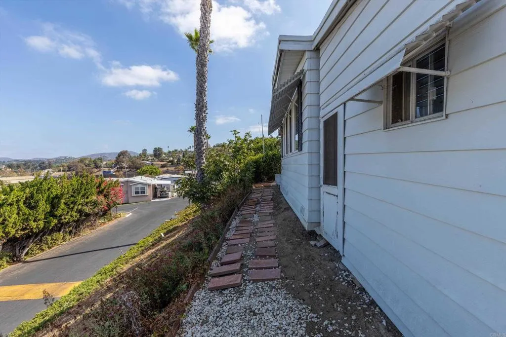 https://cdn.realtyfeed.com/cdn/127/307076017/ae49f271083a1508d9135a8394be5577.webp