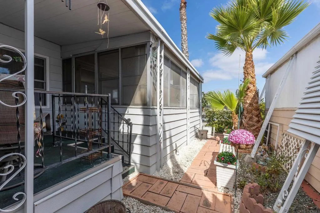 718 Sycamore Ave Unit 202, Vista, CA 92083 - Photo 5 of 34, Vista, CA