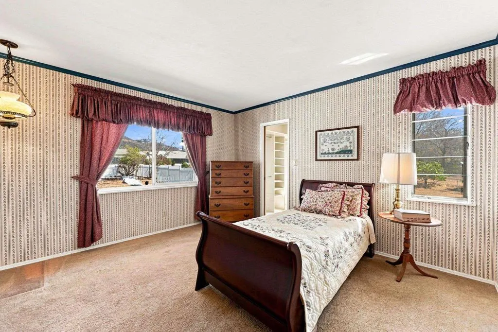 https://cdn.realtyfeed.com/cdn/127/307076036/28b592052861c389d66c352c2e58954c.webp