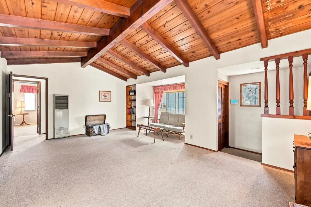 https://cdn.realtyfeed.com/cdn/127/307076036/2e796777a705c01d6a6abfcdd56e18cc.webp