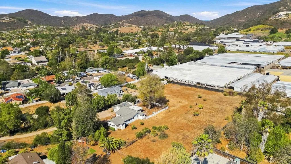 https://cdn.realtyfeed.com/cdn/127/307076036/3ce6cbdfa7a3ed9a8fa42a48156bb91e.webp