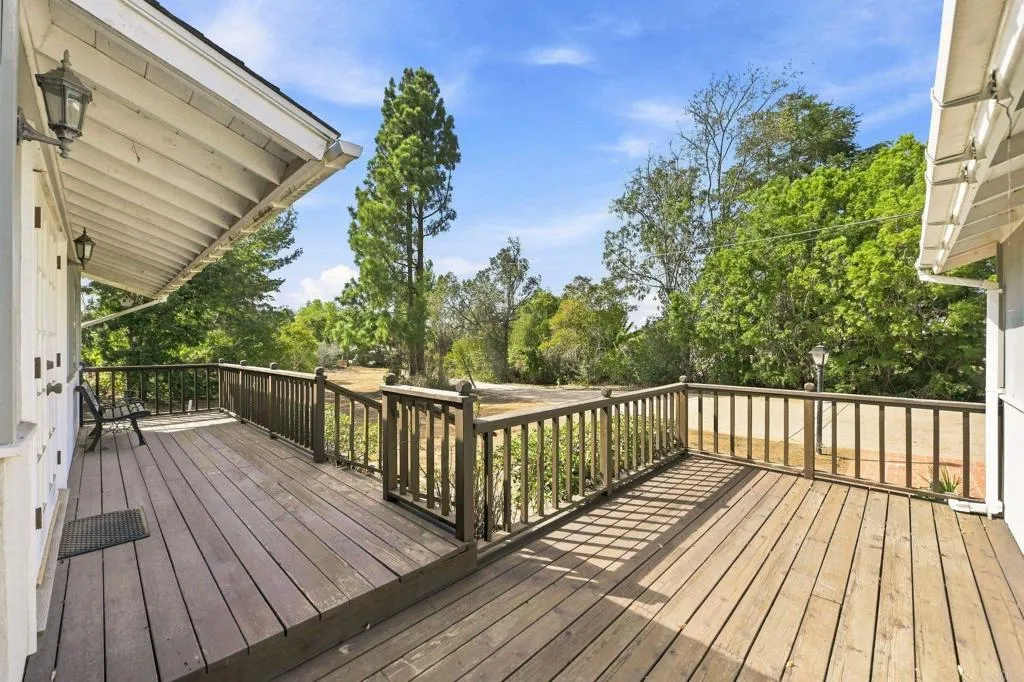 https://cdn.realtyfeed.com/cdn/127/307076036/406823f728ba8fab0a71b47530a5ac1e.webp