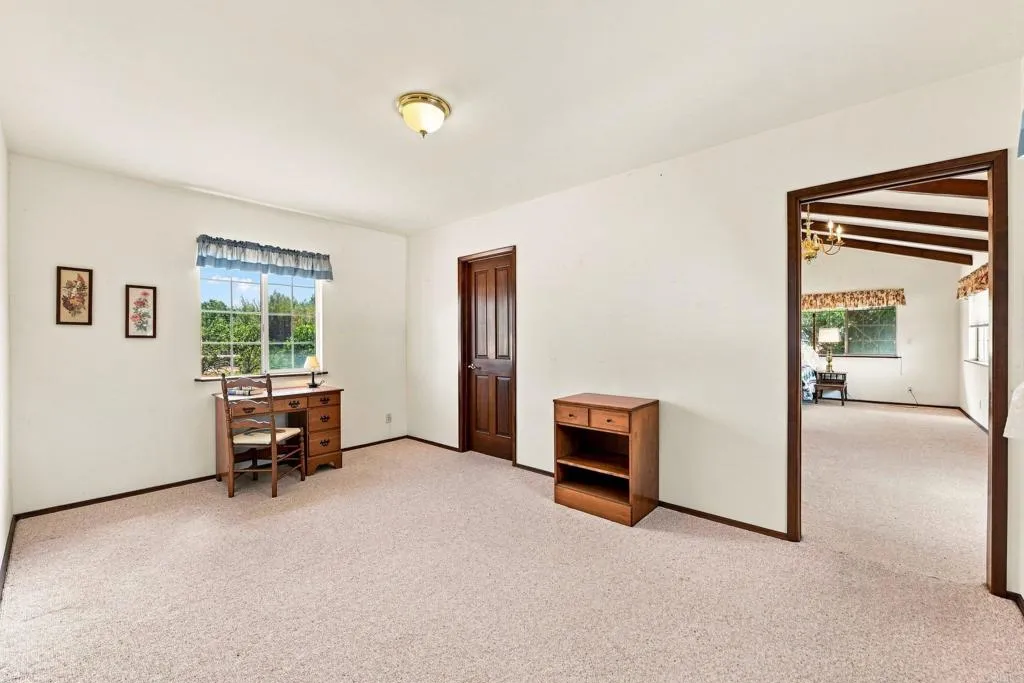 https://cdn.realtyfeed.com/cdn/127/307076036/40d62f9a5410b0af2b9fae56124397f7.webp