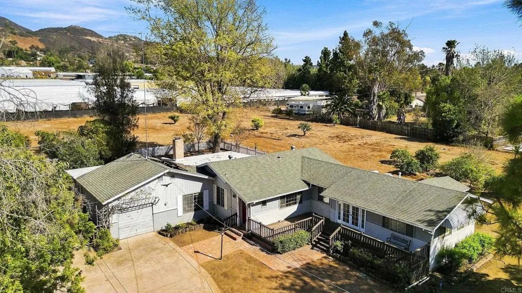 https://cdn.realtyfeed.com/cdn/127/307076036/d461ec473c6fd910bfd14871ef6482ee.webp
