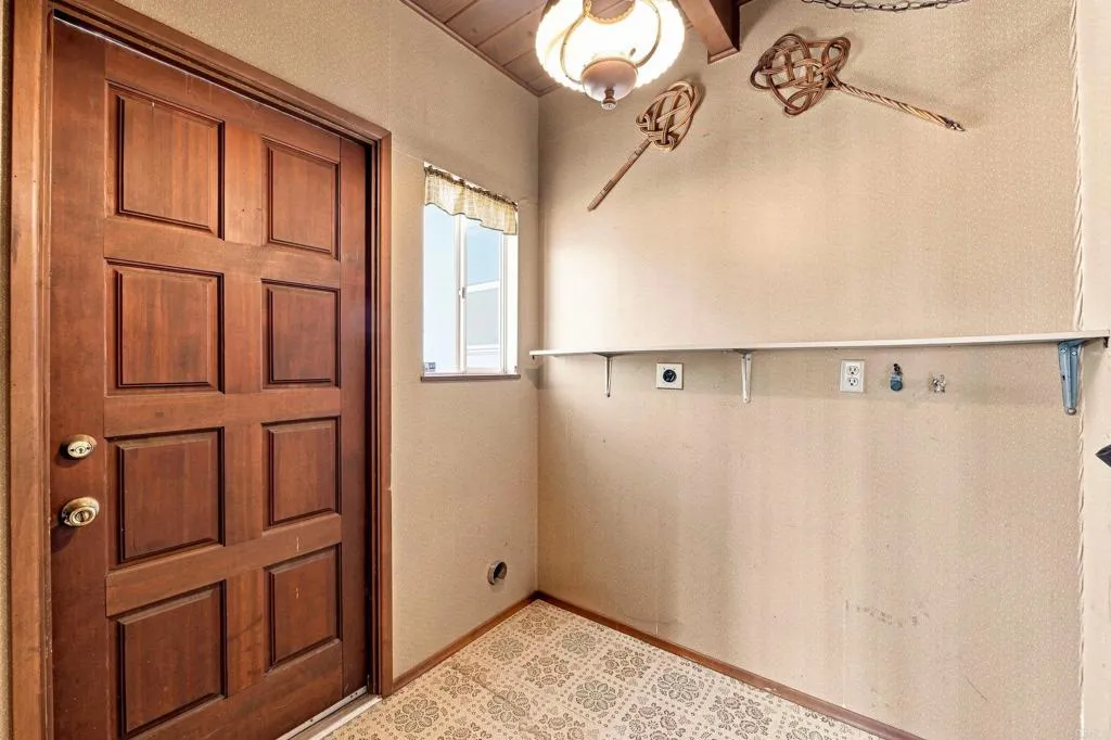 https://cdn.realtyfeed.com/cdn/127/307076036/ed26d878d93708885fd818e7beba3ce1.webp