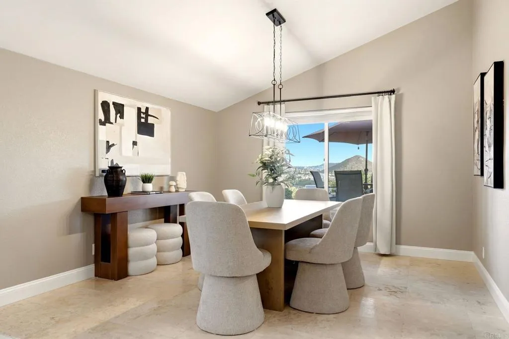 https://cdn.realtyfeed.com/cdn/127/307076072/206a9c959a92c022f2da0161585aa3d8.webp