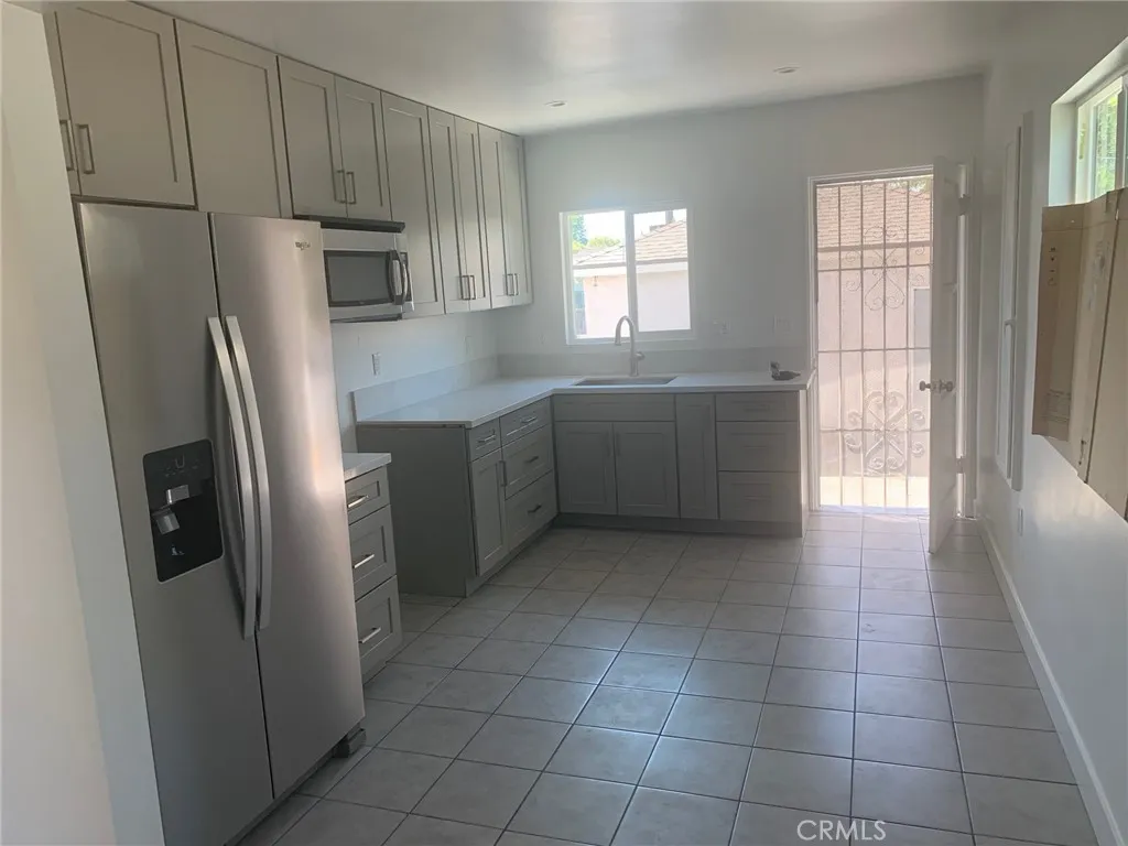 North Hollywood, CA 91606