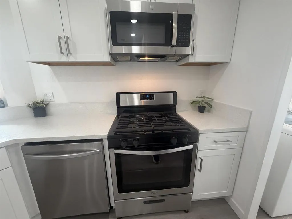 https://cdn.realtyfeed.com/cdn/127/307076148/20ee17bb13b2ad6e669d8469abf5eb11.webp