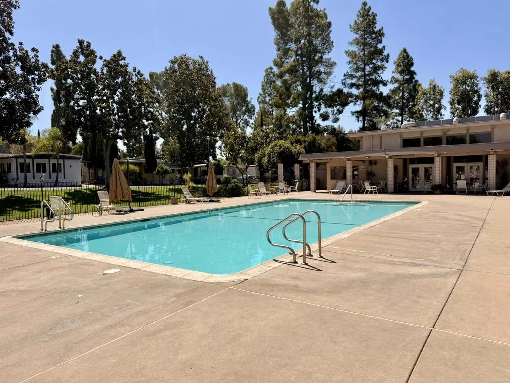 https://cdn.realtyfeed.com/cdn/127/307076148/487e9c1e07c740afea235844fd4c203e.webp