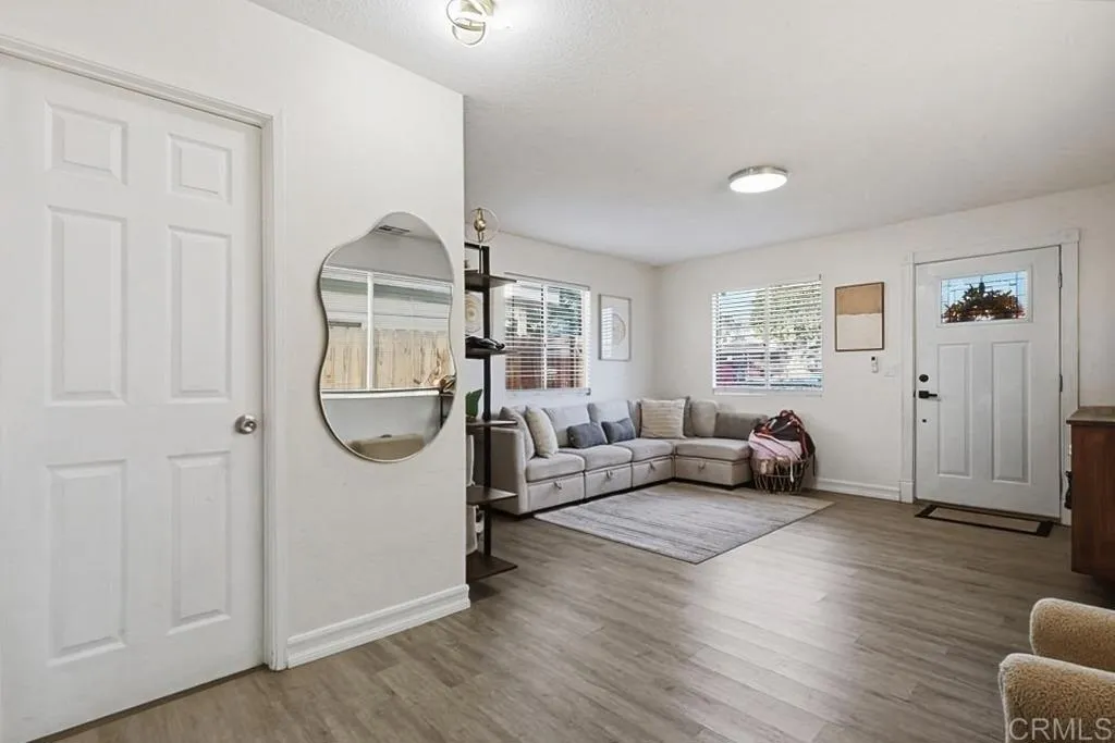 https://cdn.realtyfeed.com/cdn/127/307076170/8cf6ca8961fbfee2543db3623a9a1c64.webp