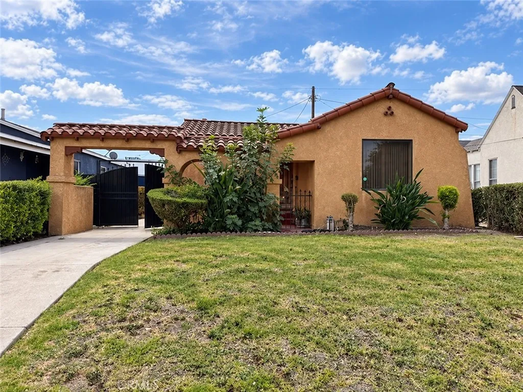 1622 W 71st
