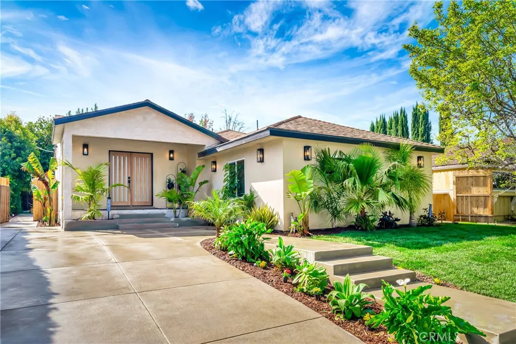 Woodland Hills, CA 91364