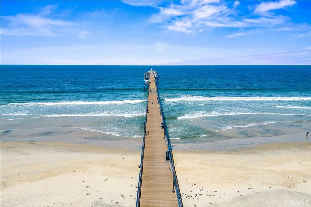 https://cdn.realtyfeed.com/cdn/127/307076251/78df31343badd32818cbc3aae0b02466.webp