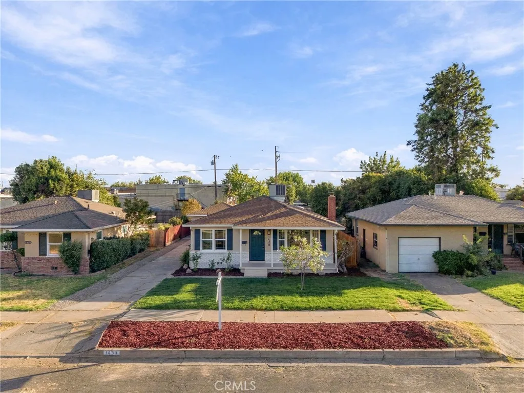 1438 W 19th
