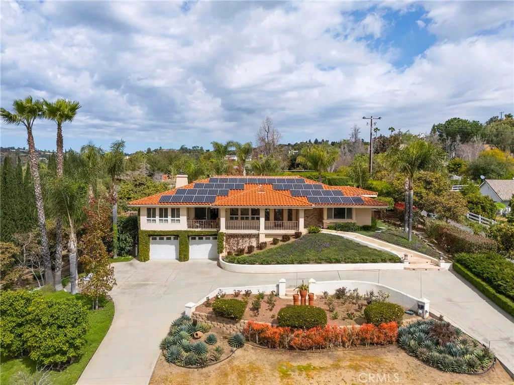 2740 Los Alisos Drive, Fallbrook, CA 92028 - Photo 2 of 69, Fallbrook, CA