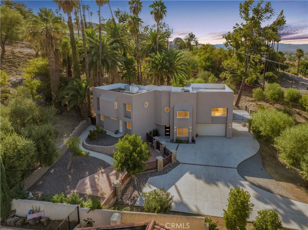 Hemet, CA 92544