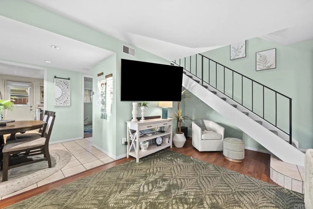https://cdn.realtyfeed.com/cdn/127/307076401/0469ae92711657a78e48083223b461bc.webp