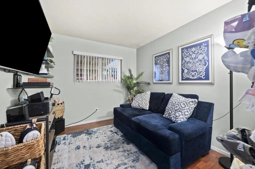 https://cdn.realtyfeed.com/cdn/127/307076401/48142cfd642bc5859c24686ade996c21.webp
