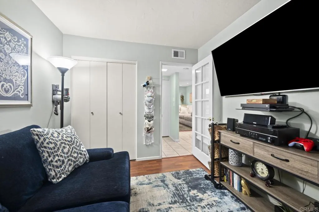 https://cdn.realtyfeed.com/cdn/127/307076401/52bba68cc9a700aeb221aebf2cba33b0.webp