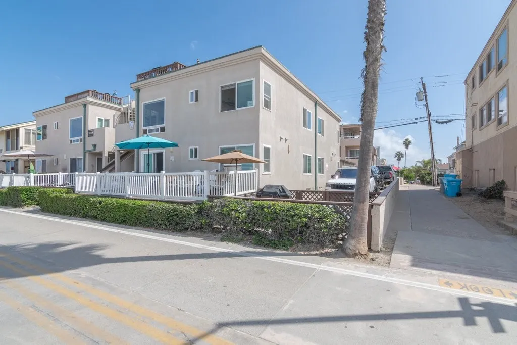 https://cdn.realtyfeed.com/cdn/127/307076410/2d7dd4ff152d70e3ffaef5a4765b466d.webp