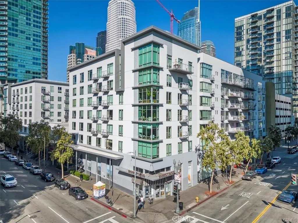 Los Angeles, CA 90015