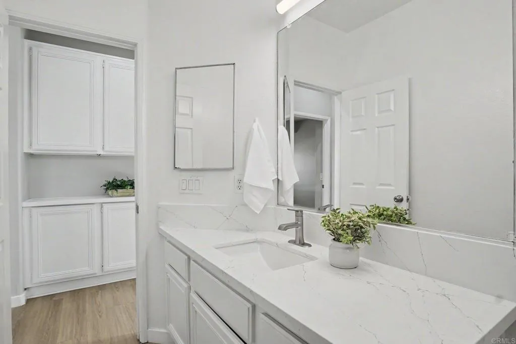 https://cdn.realtyfeed.com/cdn/127/307076447/0c495a32fcb7044e70622e447033a5ae.webp