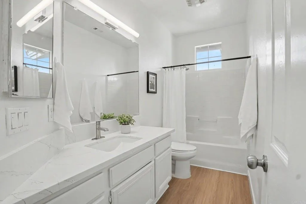 https://cdn.realtyfeed.com/cdn/127/307076447/a07cadf7946784226dbf5262f9e31190.webp