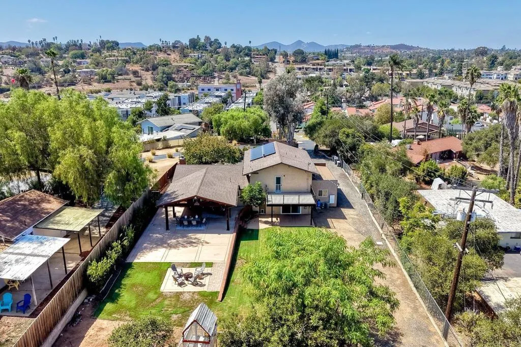 https://cdn.realtyfeed.com/cdn/127/307076471/1558ed7c206e45ca50f2ad3c8ef95810.webp