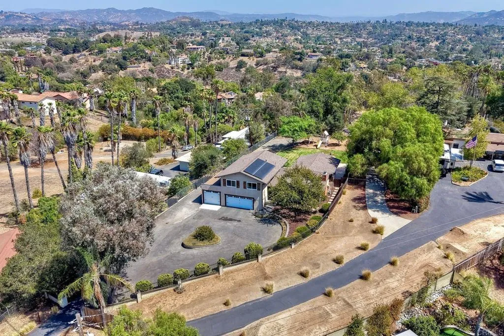 https://cdn.realtyfeed.com/cdn/127/307076471/5e2e6ba387e6d3e19def1f9ce8ff442b.webp