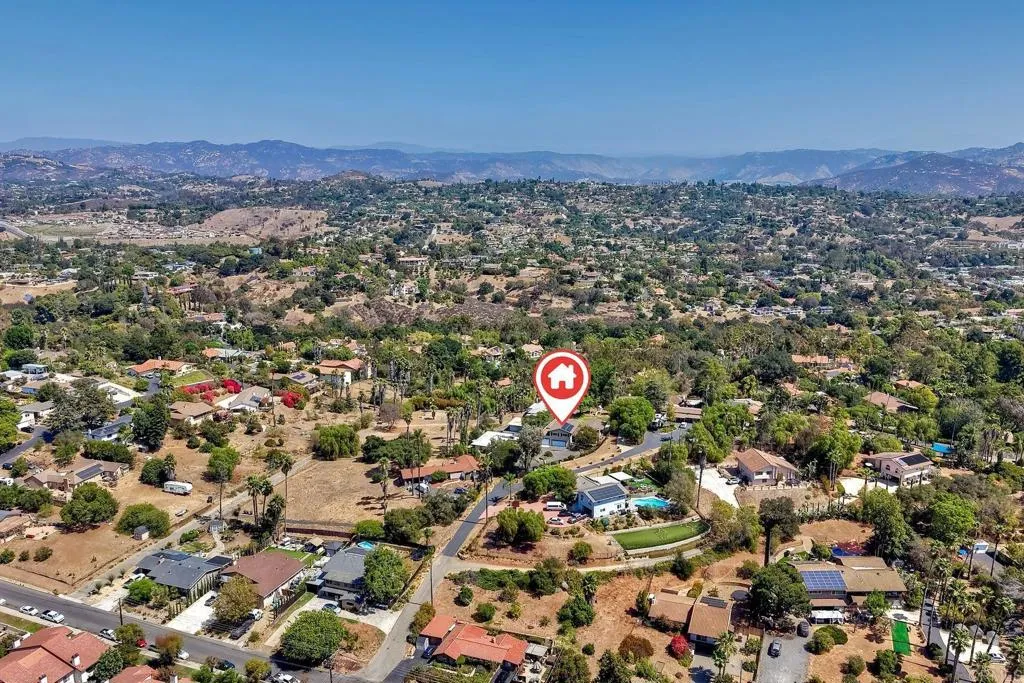 https://cdn.realtyfeed.com/cdn/127/307076471/cd847054e67062521695a1e2d14846b0.webp