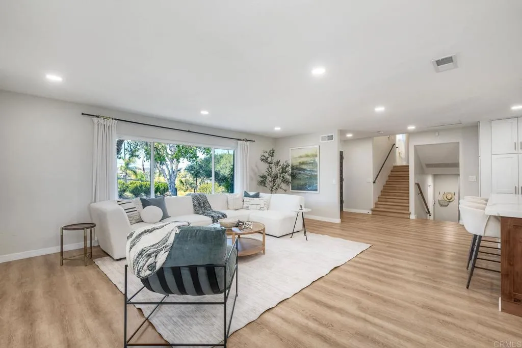 https://cdn.realtyfeed.com/cdn/127/307076471/eba5740efd773d7958d51f16db5061c3.webp
