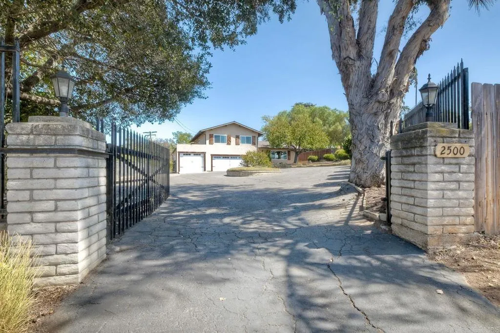https://cdn.realtyfeed.com/cdn/127/307076471/fa8360aa05eecb4ffb934d4cb82a282e.webp