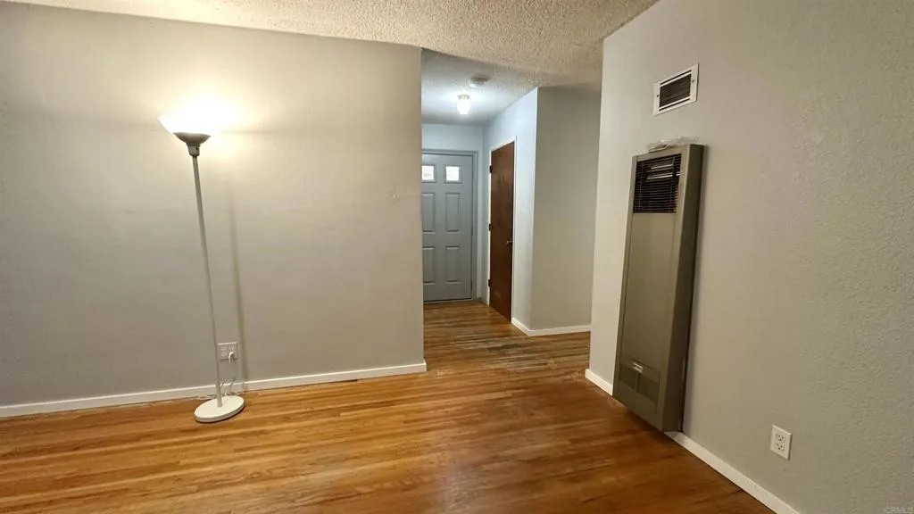https://cdn.realtyfeed.com/cdn/127/307076492/1096fe463c970bdbad2f4b4ba4d05f4e.webp