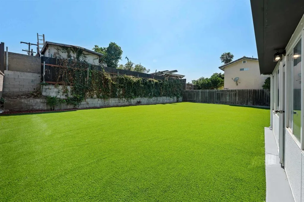 https://cdn.realtyfeed.com/cdn/127/307076493/a1342dee19057c2b0d85fcc341f6eb90.webp