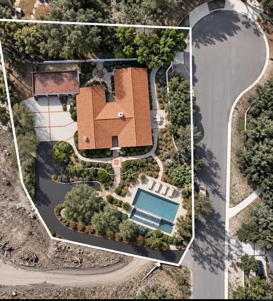 https://cdn.realtyfeed.com/cdn/127/307076536/e8e5a0b48f34460e1a794b18e7430d85.webp