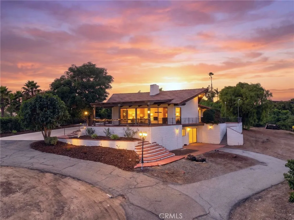 2801 E Mission Road, Fallbrook, CA 92028 - Main photo, Fallbrook, CA