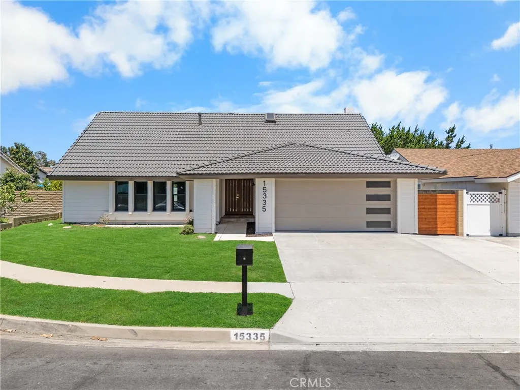 Irvine, CA 92604