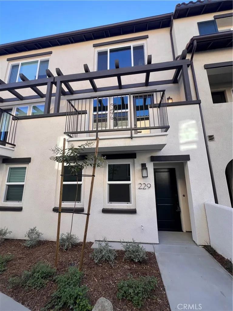 Claremont, CA 91711