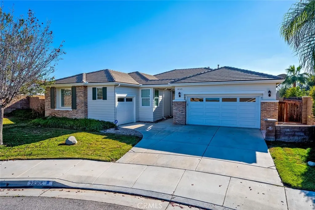 Menifee, CA 92585