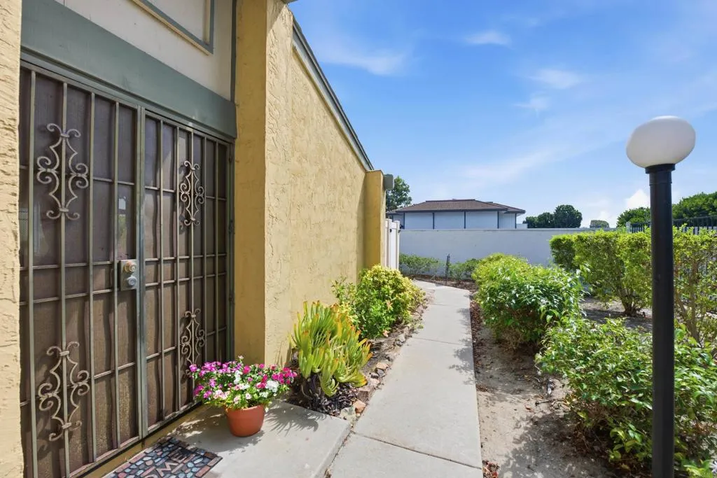 3553 Coconut Way, Oceanside, CA 92058 - Photo 2 of 25, Oceanside, CA