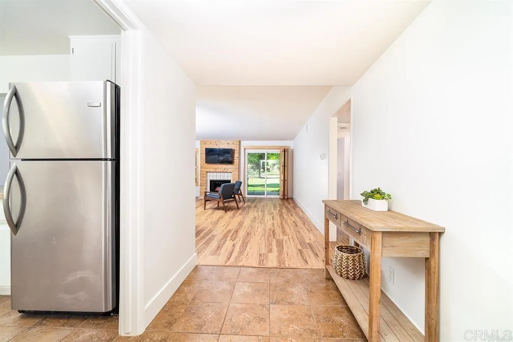 https://cdn.realtyfeed.com/cdn/127/307076633/11131e1c8504c12d3272b05e872f9862.webp