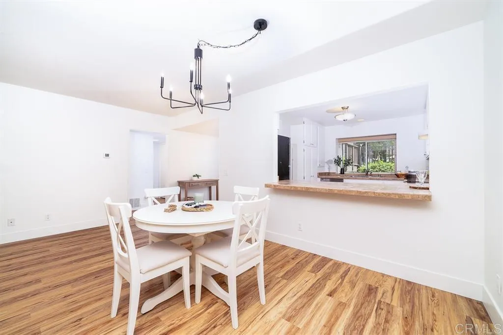 https://cdn.realtyfeed.com/cdn/127/307076633/275609a2c2fda964e29654f718ee7ec7.webp