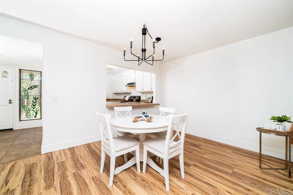 https://cdn.realtyfeed.com/cdn/127/307076633/40db2a0a8731d36df10694b479cfa347.webp
