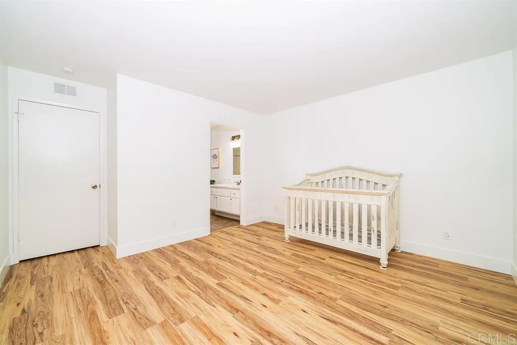https://cdn.realtyfeed.com/cdn/127/307076633/d98baac8fc0ea2372637e959e6b0eb93.webp