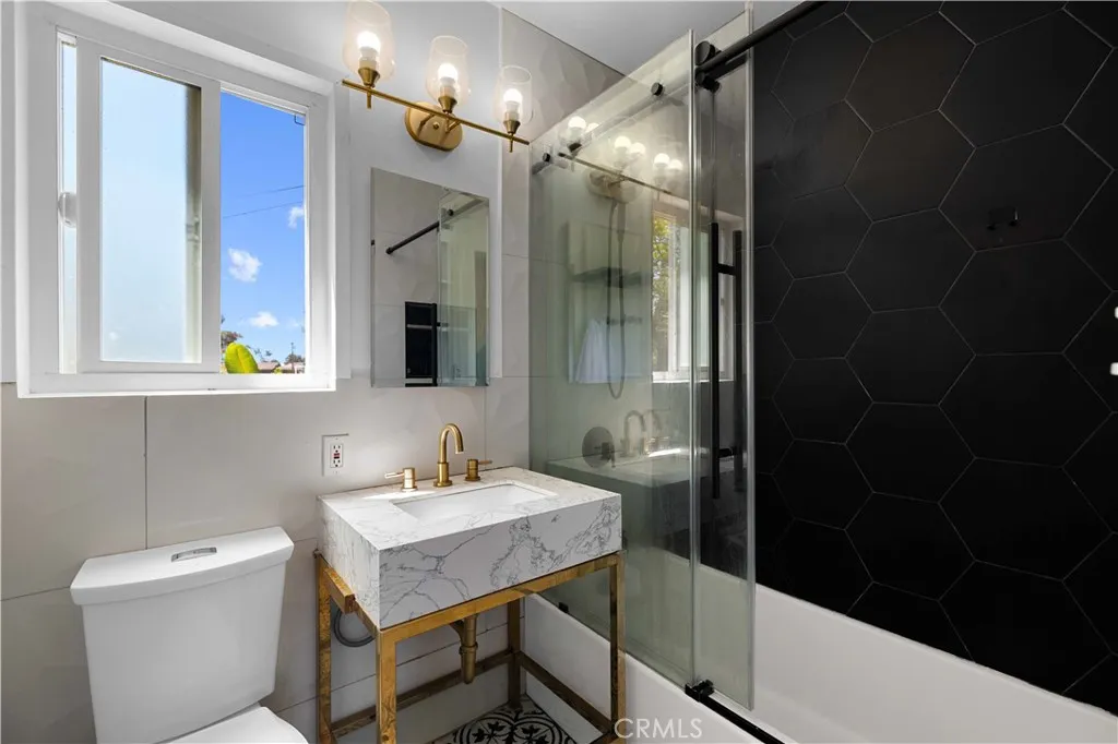 https://cdn.realtyfeed.com/cdn/127/307076778/ddb792f825832d1f6f21c3e016d05f27.webp