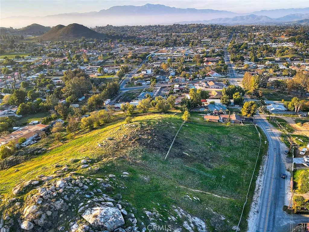 Riverside, CA 92505