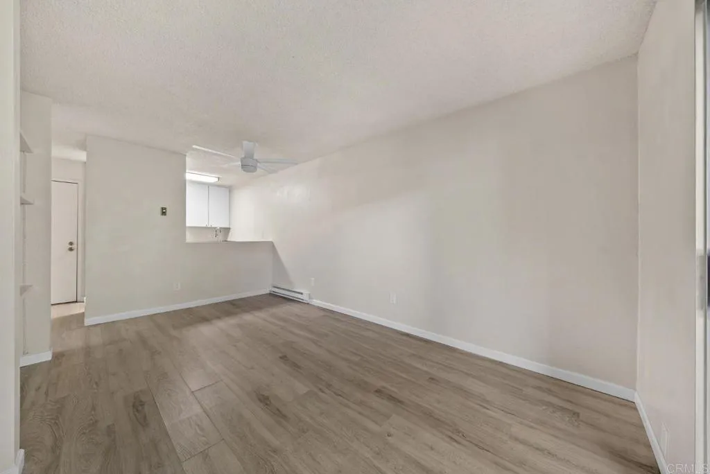 https://cdn.realtyfeed.com/cdn/127/307076849/5f84bf3ca5295acbd3b34661b3f27e3d.webp