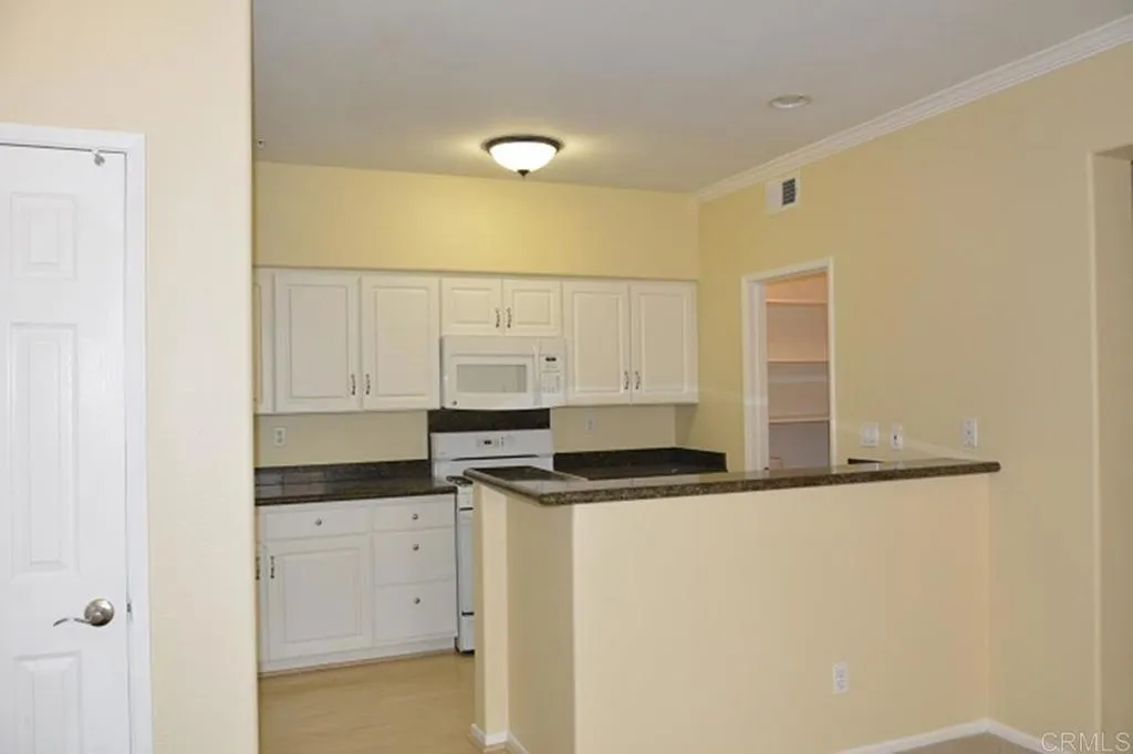 13364 Carmel Country Road Unit C204, San Diego, CA 92130 - Photo 4 of 14, San Diego, CA